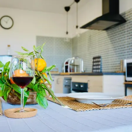 Ponent Apartment